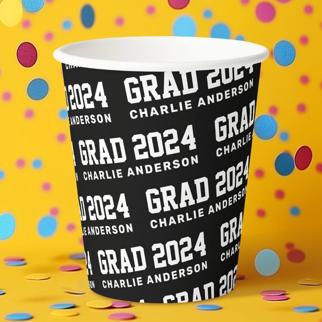Gobelets En Papier Grad année 2024 nom du diplômé noir blanc (Grad year 2024 graduate name black white paper cups)