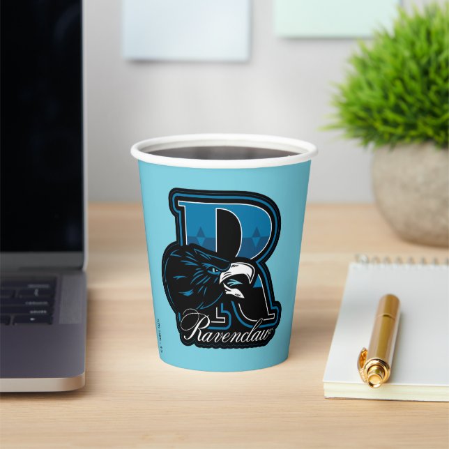 Gobelets En Papier HARRY POTTER™ | Badge sportif RAVENCLAW™ (Insitu)