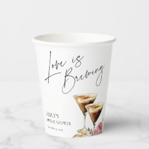 Gobelets En Papier L'amour est en train de préparer un Espresso Éléga