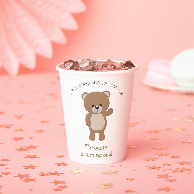 Gobelets En Papier Le Petit Ours Mignonne Tourne Un 1Er Anniversaire (Insitu)