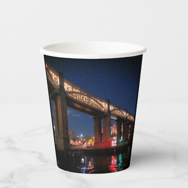 Gobelets En Papier Lights under the bridge (Recto)