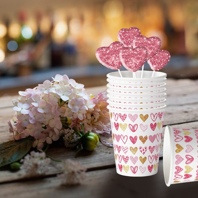 Gobelets En Papier Motif de coeur tiré à la main ID470 (Créateur téléchargé)