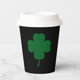 Gobelets en papier pour la Saint-Patrick 