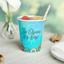 Tasse en papier pour fête au bord de la piscine po