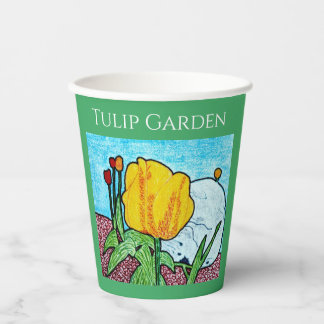 Gobelets En Papier Tulipe dans le jardin
