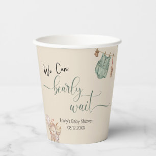 Gobelets En Papier Un Baby shower d'attente neutre pour les femmes
