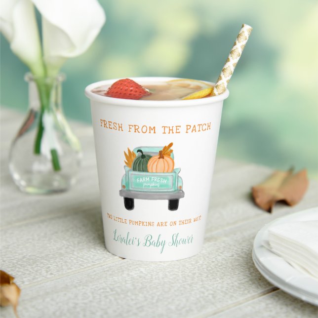 Gobelets En Papier Vieux Camion Avec Deux Citrouilles Automne Jumeaux (Insitu)