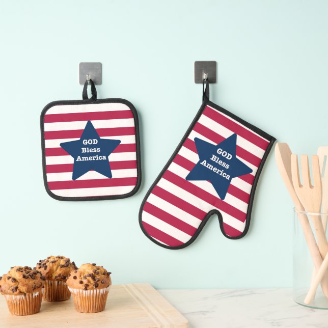 God Bless American Red White And Blue  Oven Mitt & Pot Holder Set (Insitu(Hanging))
