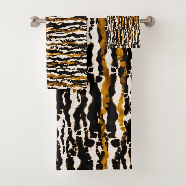 Gold & Black Modern Safari Rain Jungle Glam Bath Towel Set (Insitu)