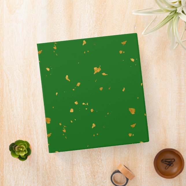Gold Flakes on Emerald Green Binder (In Situ)