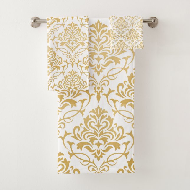 Gold on white floral damask bath towel set (Insitu)