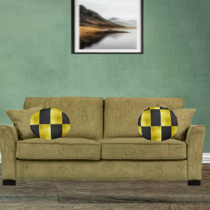 Gold-Paneled-Black-IV Round Pillow