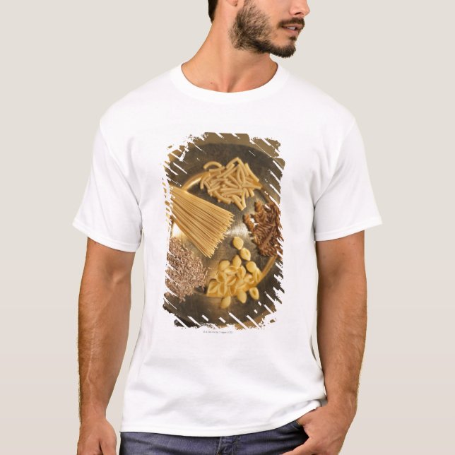 Gold Plate with pasta and grains of wheat T-Shirt (Front)