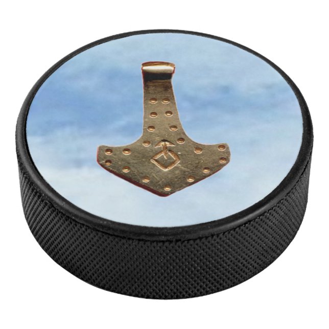 Gold Thor Hammer nuages hockeyeur (3/4/2016 12:00:00 AM)