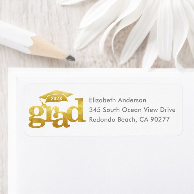 Gold White Graduation Bold Modern Type Casquette A (En situation)