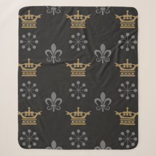 Golden Crowns On Black Wallpaper, seamless pattern Sherpa Blanket