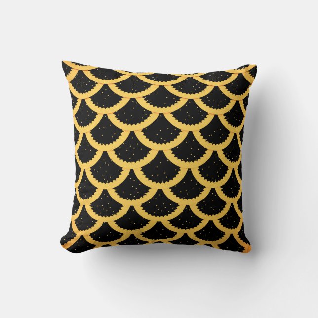 Golden fish scales pattern throw pillow (Front)