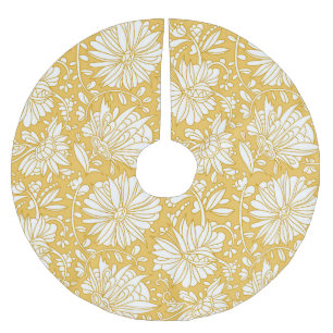 Golden floral doodle, abstract hand-drawn brushed polyester tree skirt
