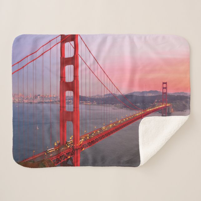 Golden gate bridge throw pillow (Front (Horizontal))