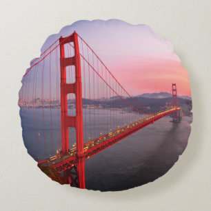 Golden gate bridge throw pillow