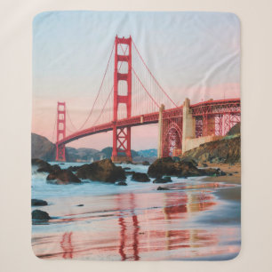 Golden gate bridge throw pillow