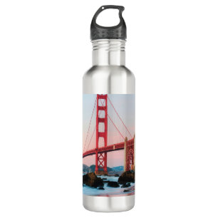Golden gate bridge throw pillow 710 ml water bottle
