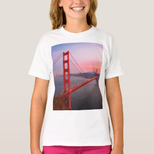 Golden gate bridge throw pillow T-Shirt
