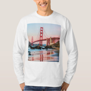 Golden gate bridge throw pillow T-Shirt