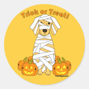 Golden Mummy Classic Round Sticker