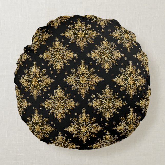 Golden Ornate Snowflake Pattern Round Pillow (Front)