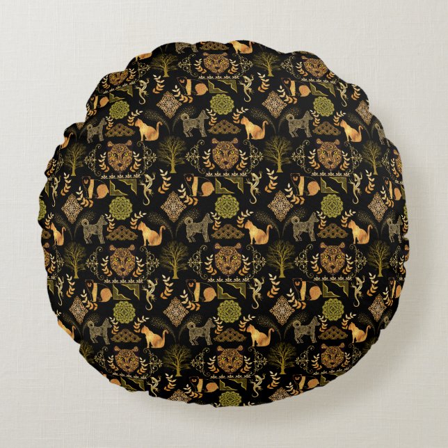 Golden Pattern 03.bw Black BG Round Pillow (Front)