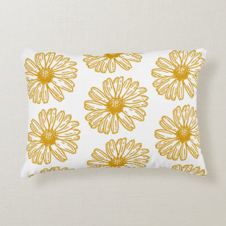 Golden Yellow Daisies Print, Daisy Floral Pattern Accent Pillow