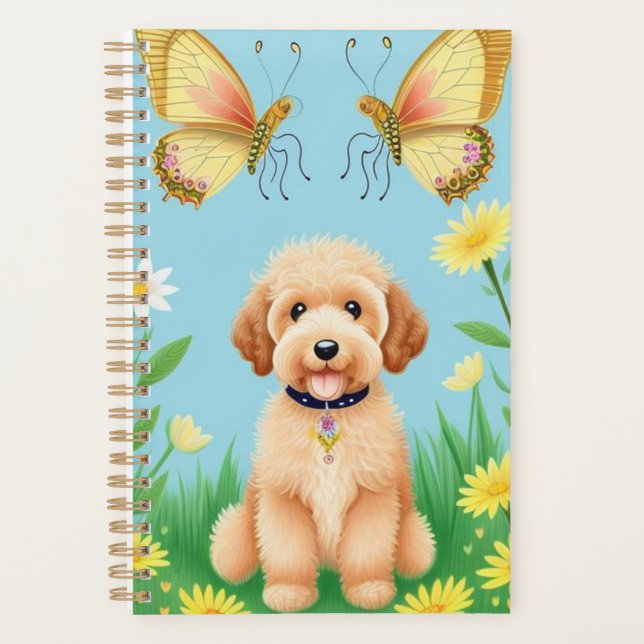 Goldendoodle Dans Le Jardin (Devant)