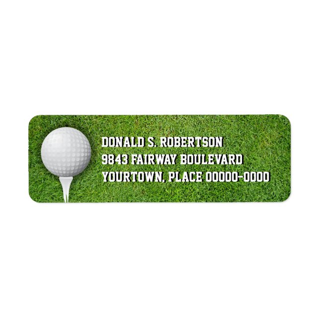 Golfball dans l'herbe (Devant)