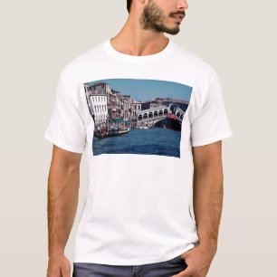 Gondola on the Grand Canal, Rialto Bridge, Venice, T-Shirt