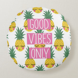 Good Vibes Pineapples Summer Pattern Round Pillow