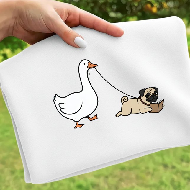 Goose and Dogs reading Tee Funny Pug Mom (Creator Uploaded)
