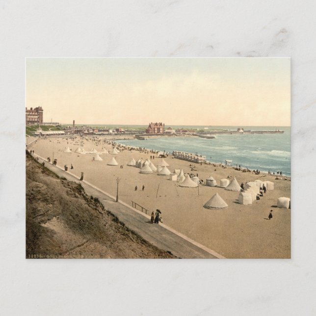 Gorleston Beach, Norfolk, England Postcard (Front)