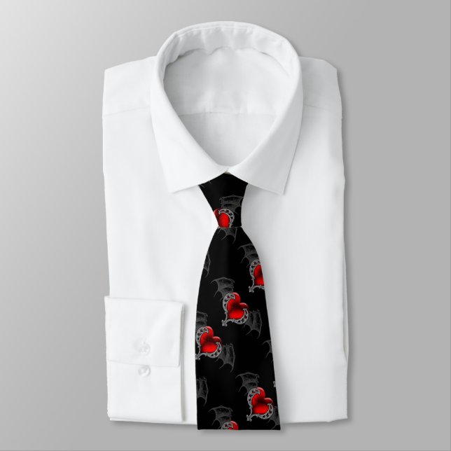 Goth Heart avec Cravate des ailes de chauve-souris (Attaché)