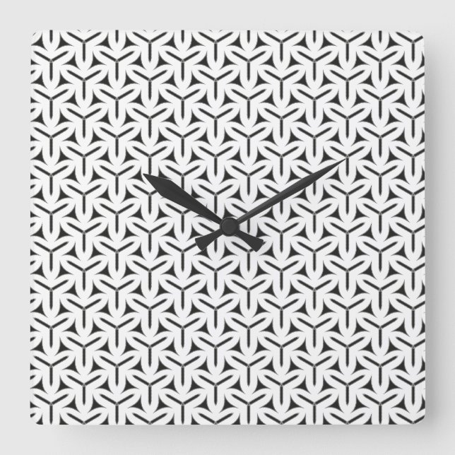 Gothic Blades Pattern Round Clock (Front)