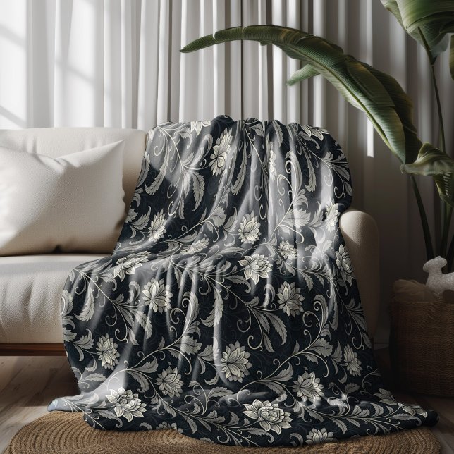 Gothic Flowers Pattern Fleece Blanket (Creator Uploaded)