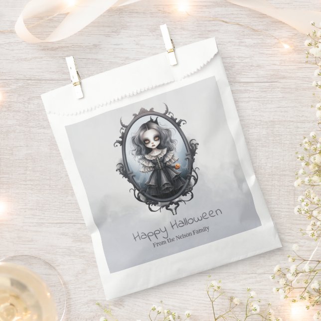 Gothic Girl in Victorian Mirror Happy Halloween Favour Bag (Clipped)