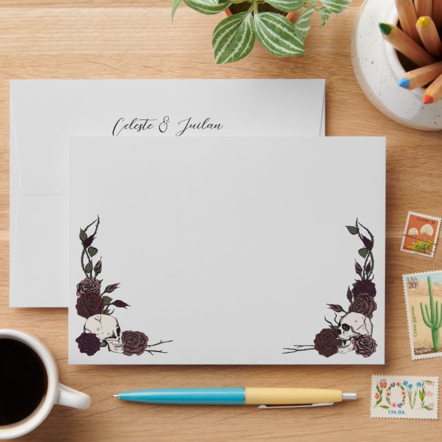 Gothic Light Grey Skulls and Roses Envelope (Desk)