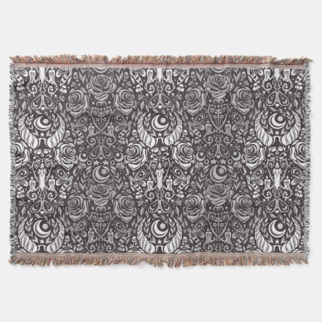 Gothic monochrome pattern throw blanket (Front)