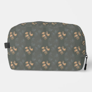 Gothic roses in muted colours pattern dopp kit