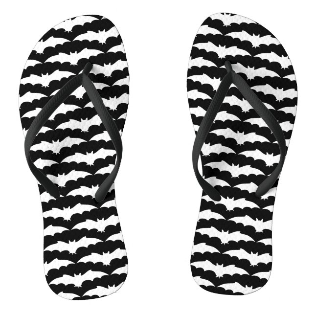Gothic summer bats flip flops (Footbed)