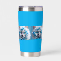 Tasse bleue régulière avec un beau chat blanc