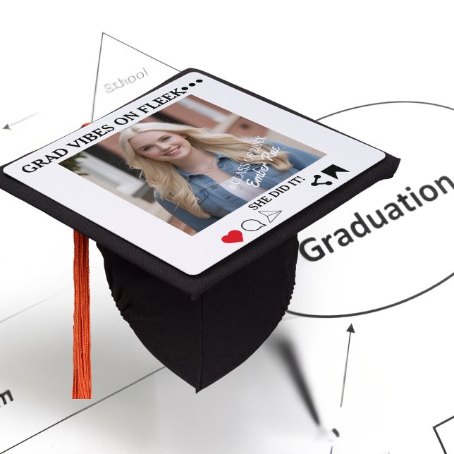 Grad Vibes on Fleek, She did it, Graduation Graduation Cap Topper (Grad Vibes on Fleek, She did it, Graduation Graduation Cap Topper)