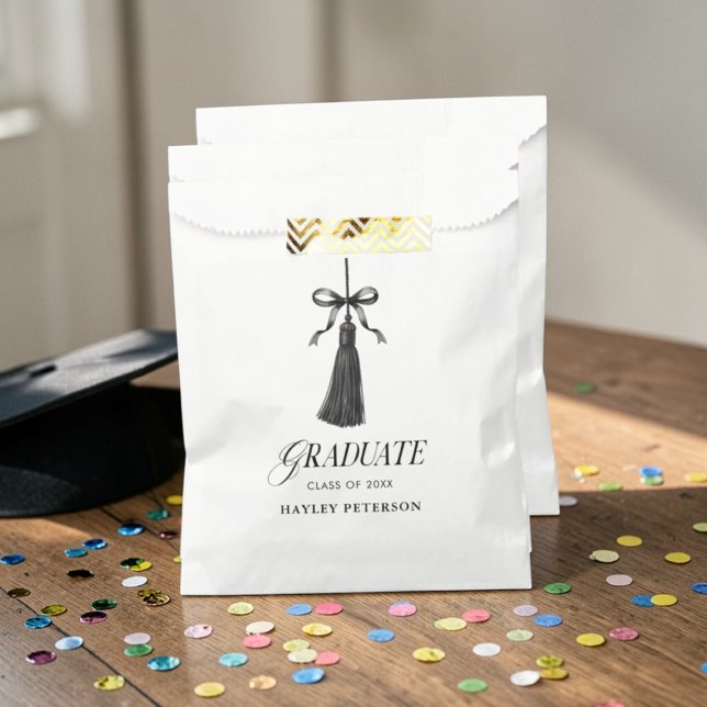 Graduate Black Bow Tassel Graduation Party Favour Bag (Creator Uploaded)
