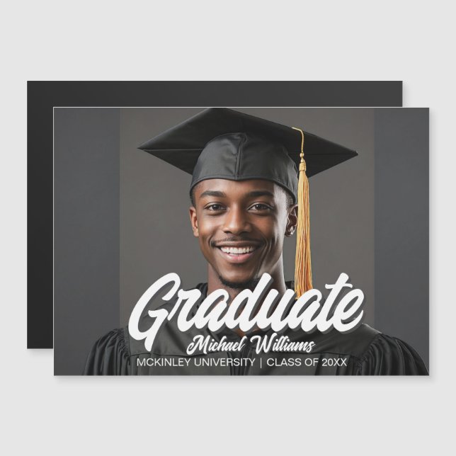 Graduate Photo Bold Script Graduation Magnet Card (Devant / Derrière)